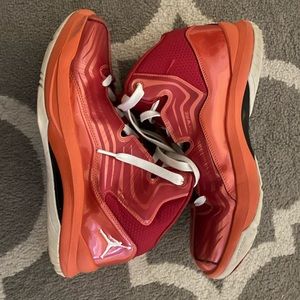 Jordan Aero Mania- Gym Red- Size 10.5